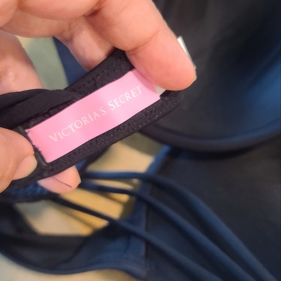 Victoria's Secret Push Up Swimsuit Bikini Top Size 34 C - Picture 4 of 6